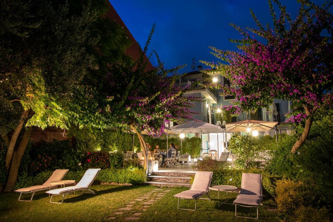 Blu Hotel Lavagna Exterior photo
