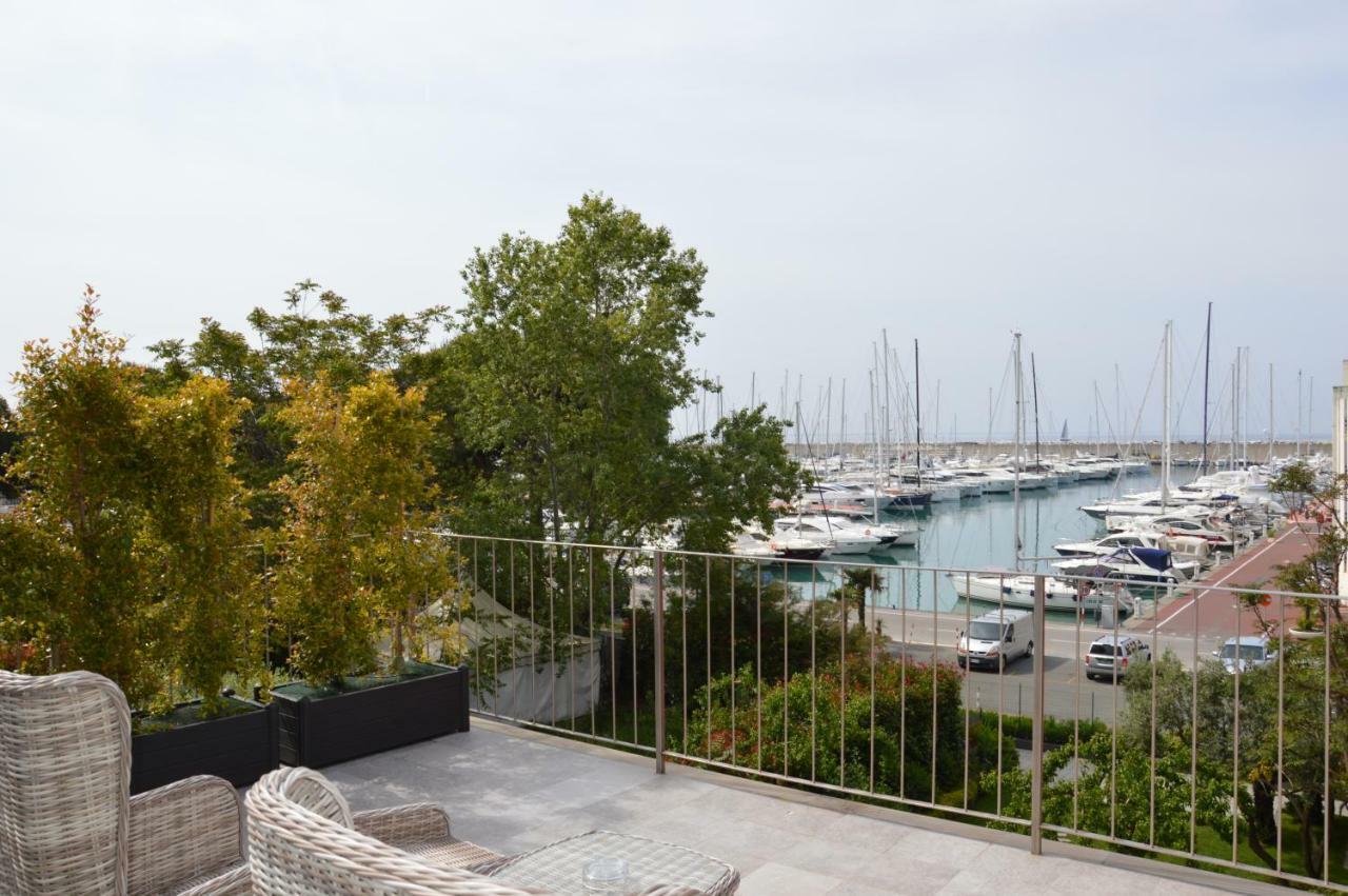 Blu Hotel Lavagna Exterior photo