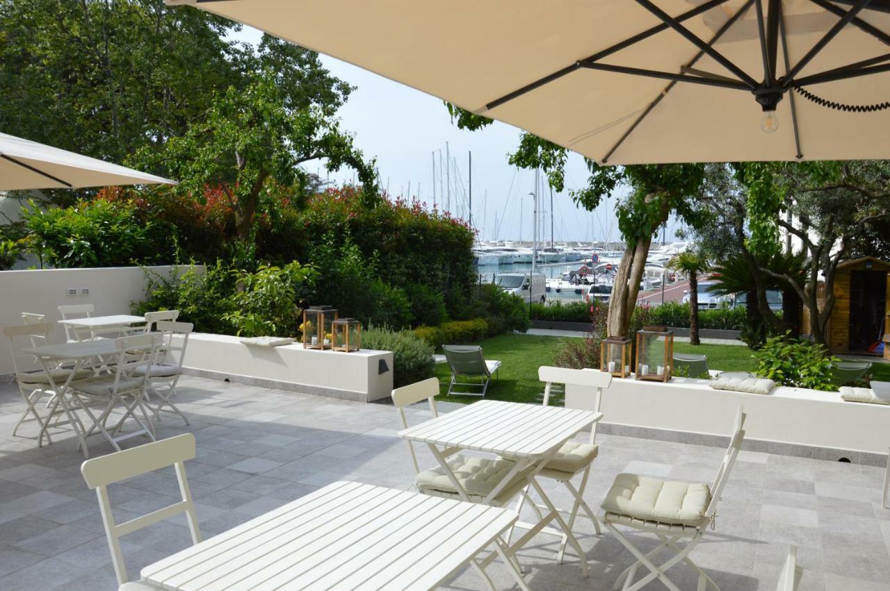 Blu Hotel Lavagna Exterior photo